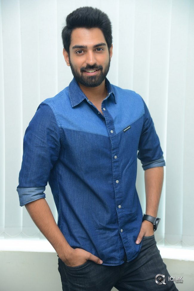 Actor-Shiva-Kandukuri-Interview-Stills